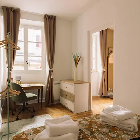 By Homy Apartment Bordeaux